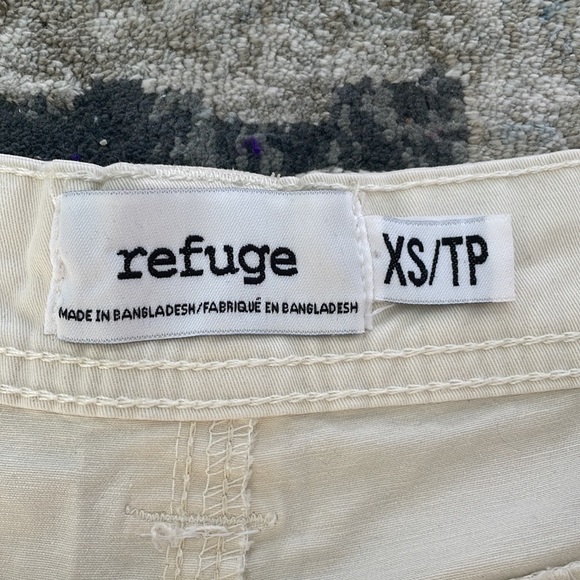 Urban Planet - Refuge Cream Coloured Cargo Pants size XS - Picture 3 of 5